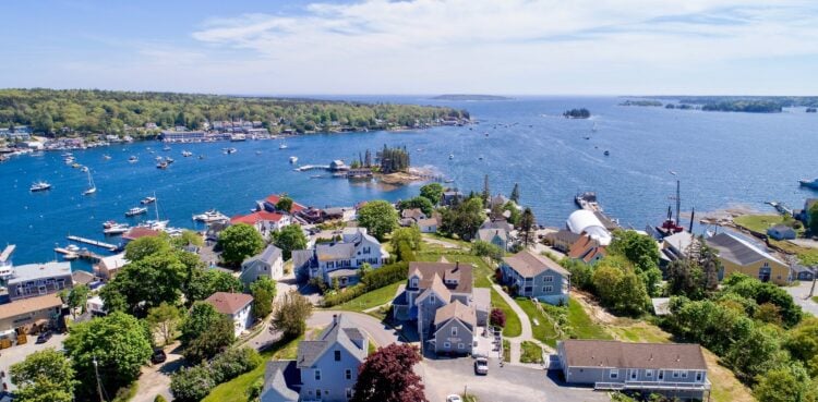 Boothbay Harbor Lodging - At the Topside Inn Overlooking Boothbay Harbor