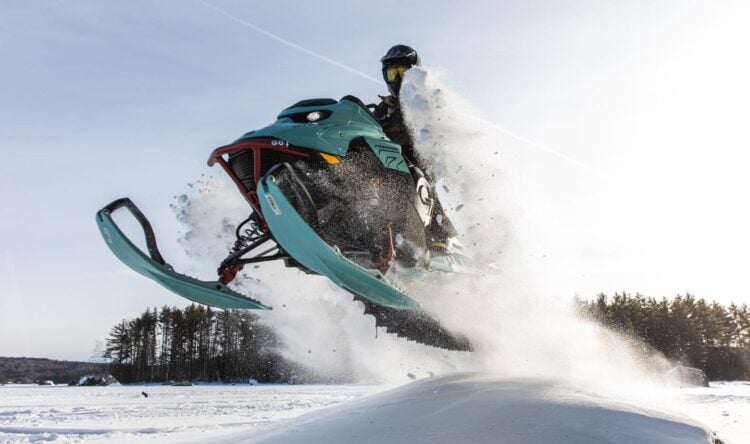 BIG Guide to The Best Maine Snowmobile Friendly Lodging | Hotels, Resorts, Inns, and Vacation Rentals