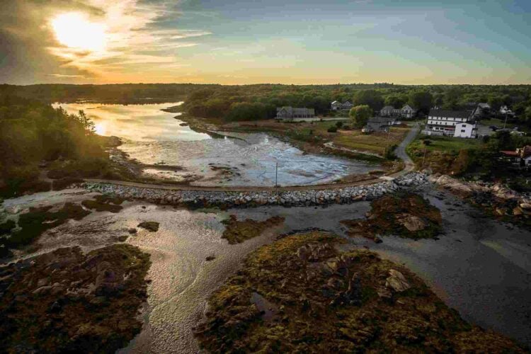 Waterfront feature-The Causeway-Craignair-Inn