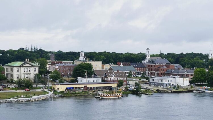 ULTIMATE Guide To 24 Things To Do In Bath Maine