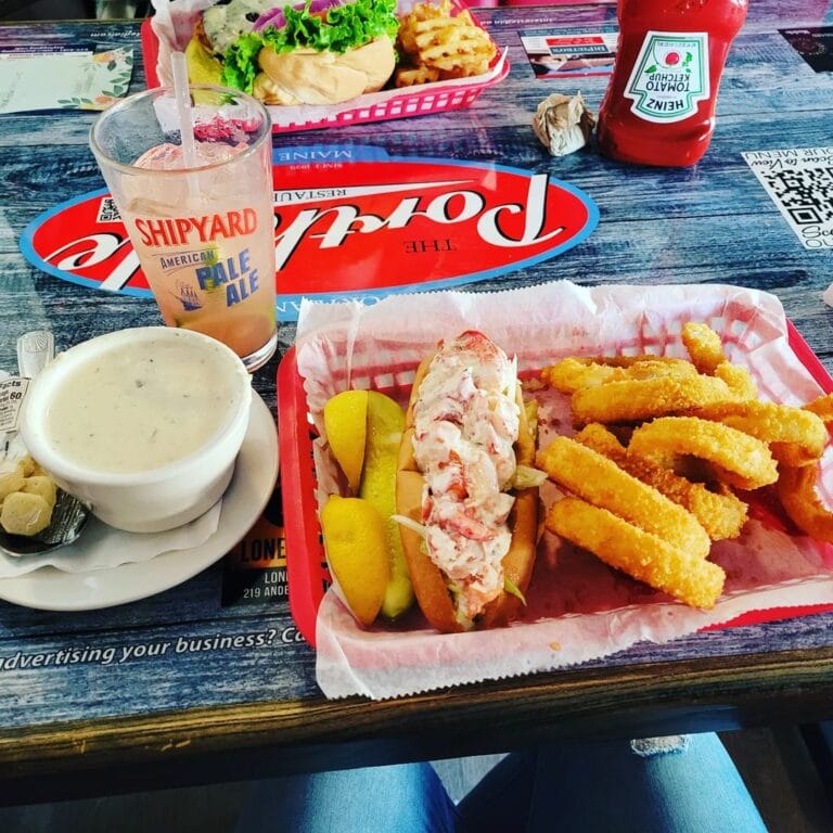 10 Places To Get The BEST Lobster Roll In Portland Maine