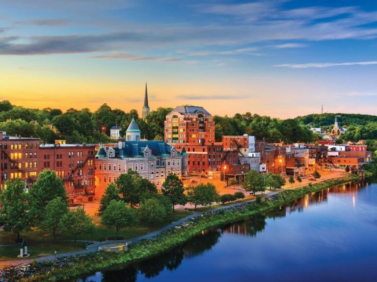 2025 COMPLETE Guide To Things To Do In Augusta Maine