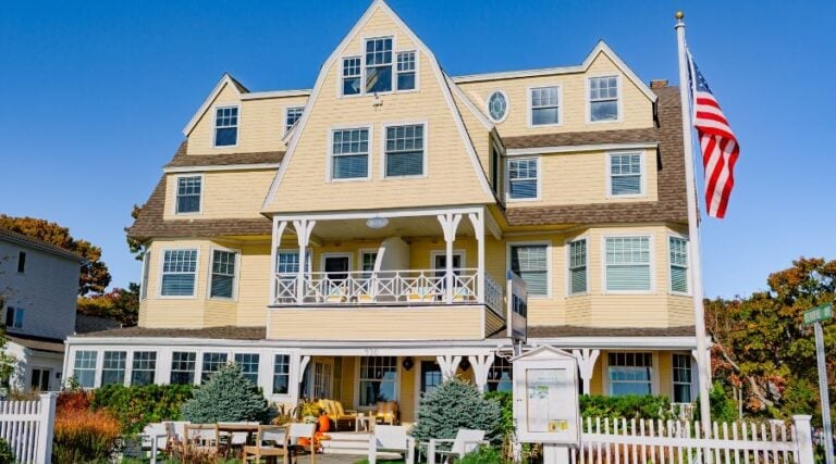 Lodging Offers - Tides Beach Club Last Weekend Celebration
