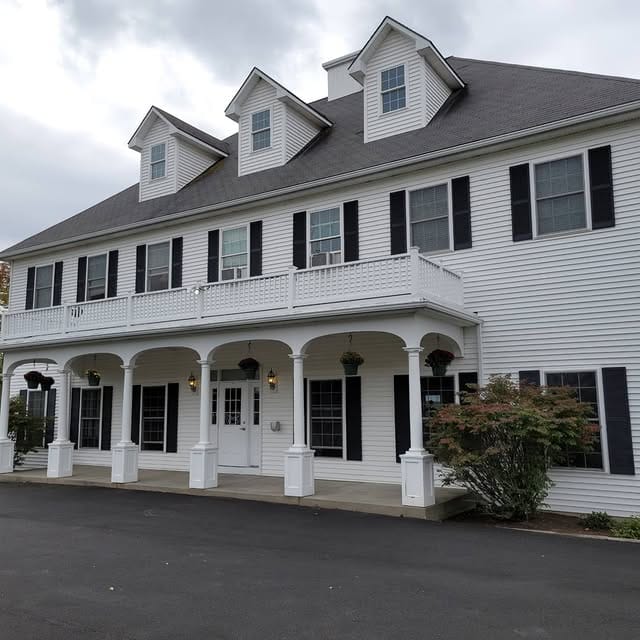 Lucerne Inn-Dedham