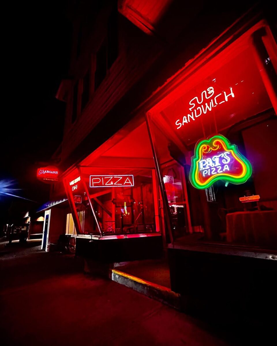 The Ultimate Stephen King Inspired road Trip in Maine 14 Pat's Pizza